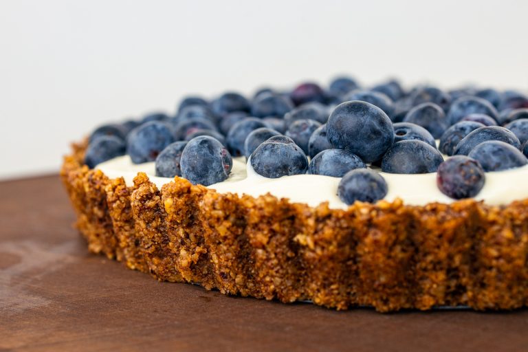 Blueberry yogurt tart